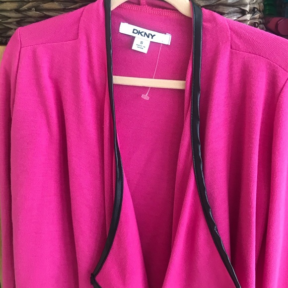 DKNY NWT Girls Small Hot pink sweater - Picture 2 of 9